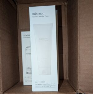 Mixsoon:Centella Cleansing Foam - soothing cleansing foam for sensitive skin